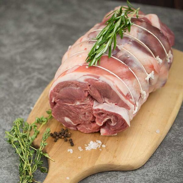 Shoulder of lamb on the bone or boned and rolled